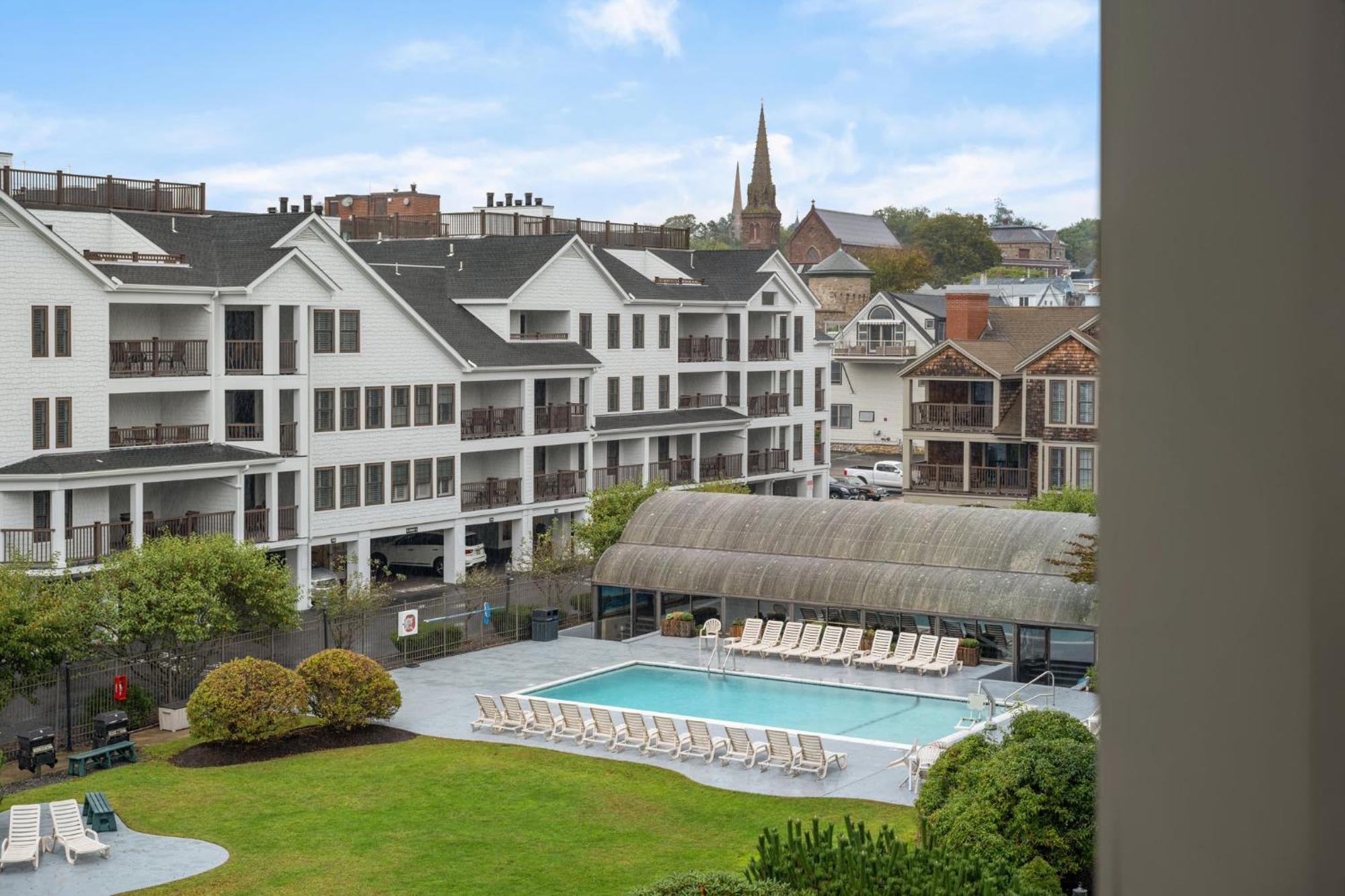 Club Wyndham Newport Onshore Exterior foto